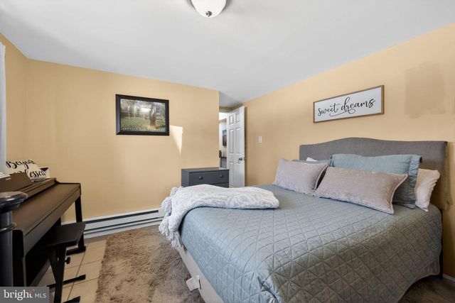 14 BEE ST, Browns Mills, NJ 08015