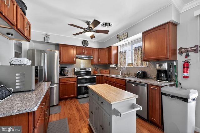 14 BEE ST, Browns Mills, NJ 08015