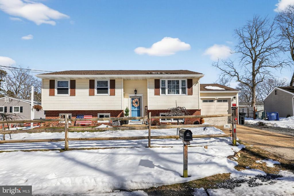 14 BEE ST, Browns Mills, NJ 08015