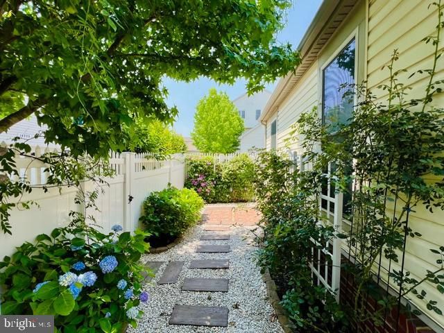 14057 WELLSPRING AVE, Clarksburg, MD 20871