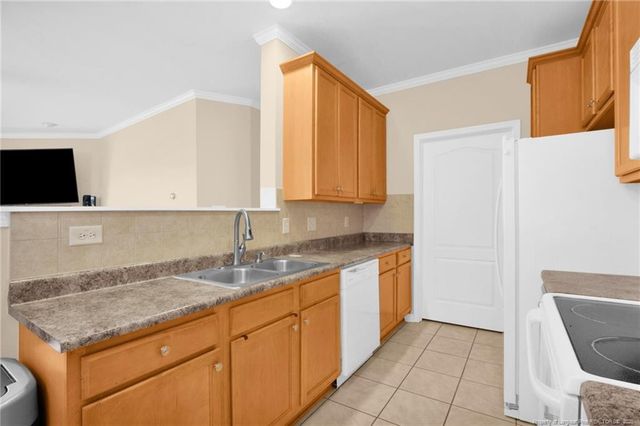 1329 Kershaw Loop 139, Fayetteville, NC 28314