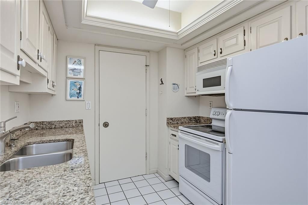 220 Seaview CT 413, MARCO ISLAND, FL 34145 — photo 5