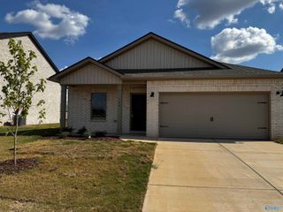 144 Whitner Drive, Hazel Green, AL 35750