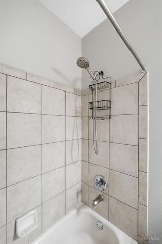 3232 Grand Falls Boulevard, Deerfield Twp., OH 45039