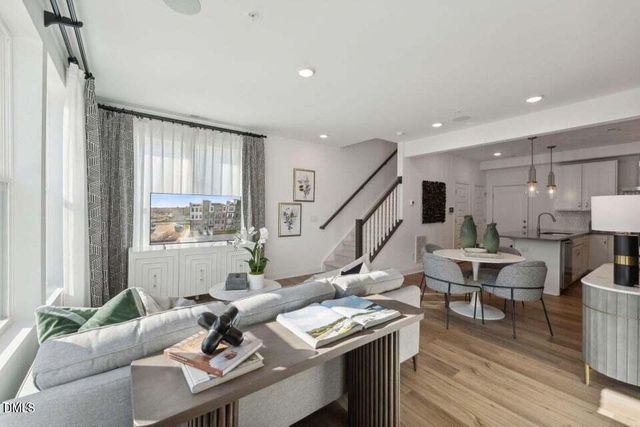 905 Ball Field Alley 104, Cary, NC 27511