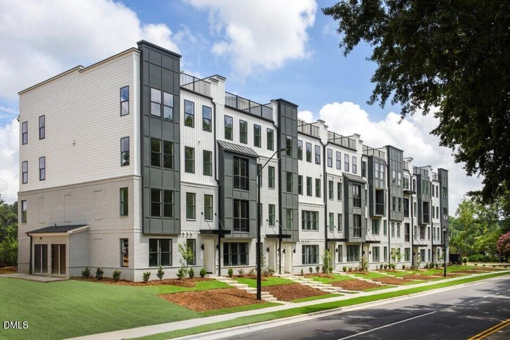 905 Ball Field Alley 104, Cary, NC 27511