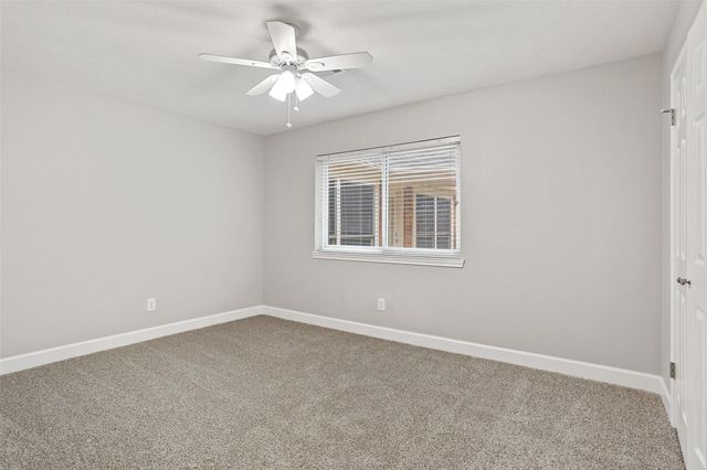 2022 Hillside Oak Lane, Houston, TX 77062