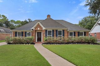 2022 Hillside Oak Lane, Houston, TX 77062