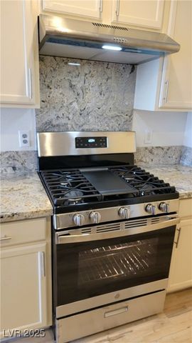 3930 Starfield Lane, Las Vegas, NV 89147