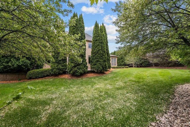 424 E TALLGRASS DRIVE, Appleton, WI 54913