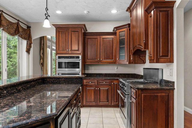 424 E TALLGRASS DRIVE, Appleton, WI 54913