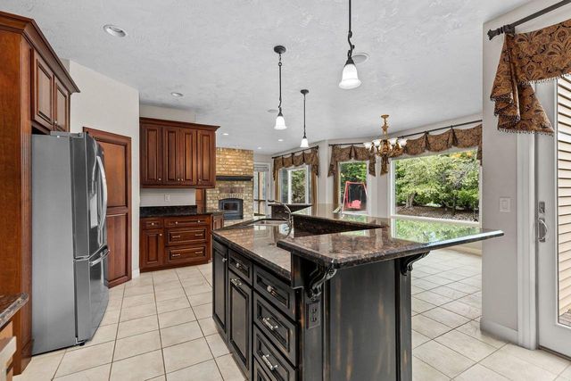 424 E TALLGRASS DRIVE, Appleton, WI 54913