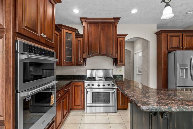 424 E TALLGRASS DRIVE, Appleton, WI 54913