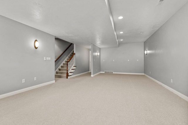 424 E TALLGRASS DRIVE, Appleton, WI 54913