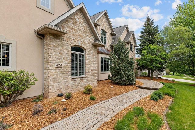 424 E TALLGRASS DRIVE, Appleton, WI 54913