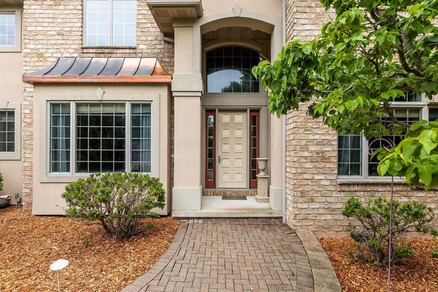 424 E TALLGRASS DRIVE, Appleton, WI 54913