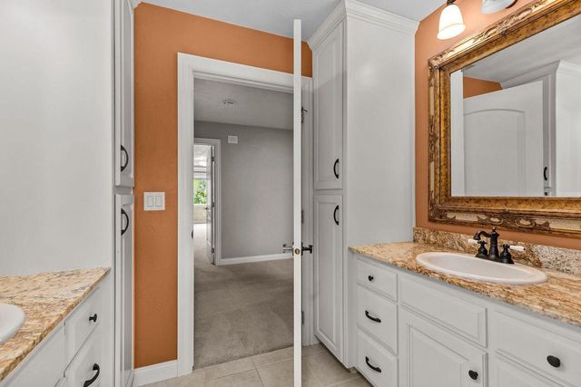 424 E TALLGRASS DRIVE, Appleton, WI 54913