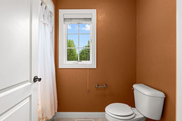 424 E TALLGRASS DRIVE, Appleton, WI 54913