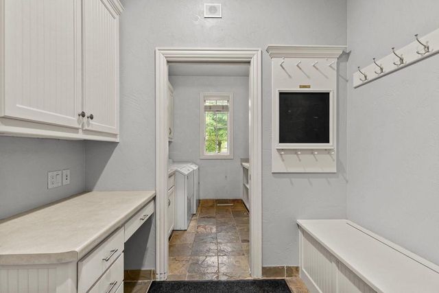 424 E TALLGRASS DRIVE, Appleton, WI 54913