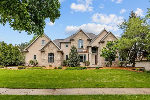 424 E TALLGRASS DRIVE, Appleton, WI 54913