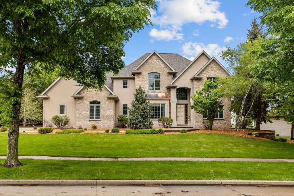 424 E TALLGRASS DRIVE, Appleton, WI 54913