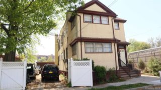 86-36 136th Street, Richmond Hill, NY 11418