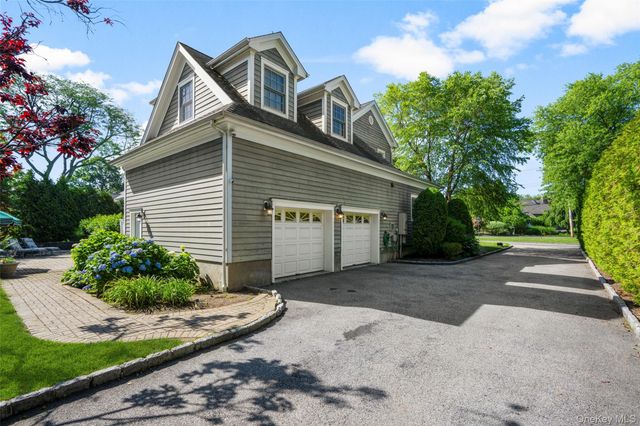 4 Griffen Drive, Larchmont, NY 10538