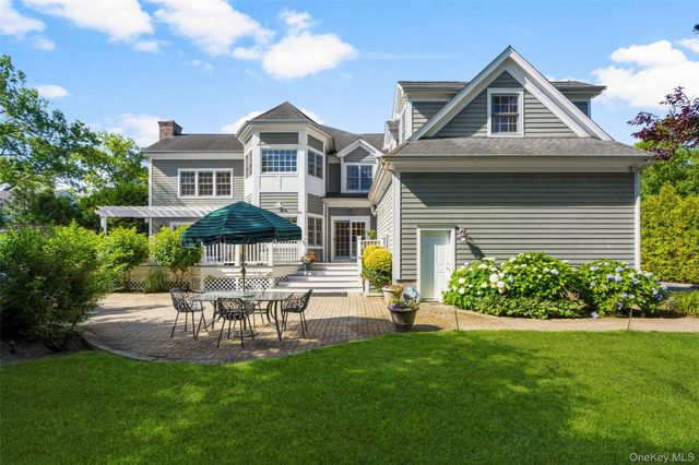 4 Griffen Drive, Larchmont, NY 10538