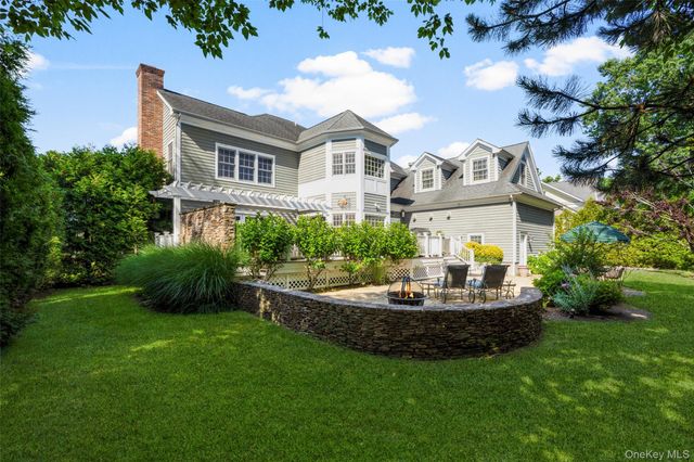 4 Griffen Drive, Larchmont, NY 10538