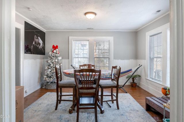 807 N Pollock Street, Selma, NC 27576