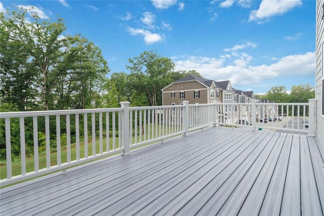 856 Woods Chapel Road, Sugar Hill, GA 30518
