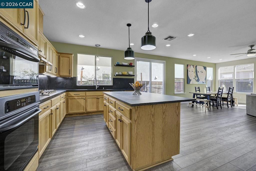 Image 2 of property listing at 3432 3432 Keystone Loop, Discovery Bay, CA 94505