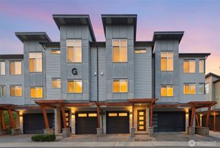 19225 Damson Road #G3, Lynnwood, WA 98036