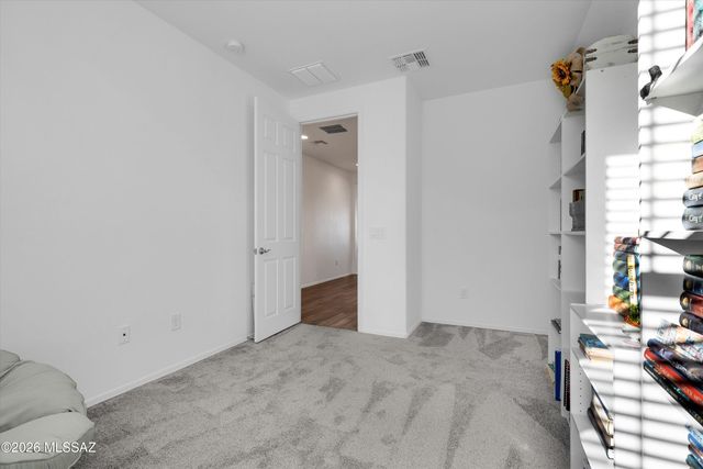 10266 S Moonlit Riverwalk Trail, Vail, AZ 85641