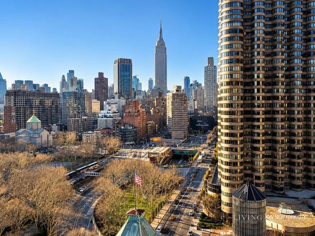 415 E 37th St Apt 18N, New York City, NY 10016