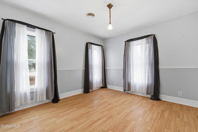 40 Ballston Avenue, Ballston Spa, NY 12020