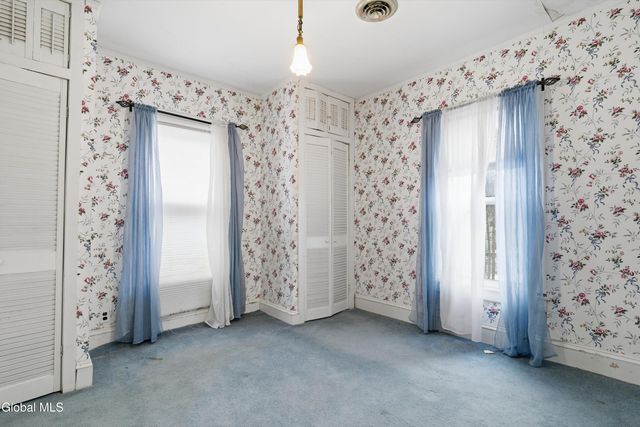 40 Ballston Avenue, Ballston Spa, NY 12020