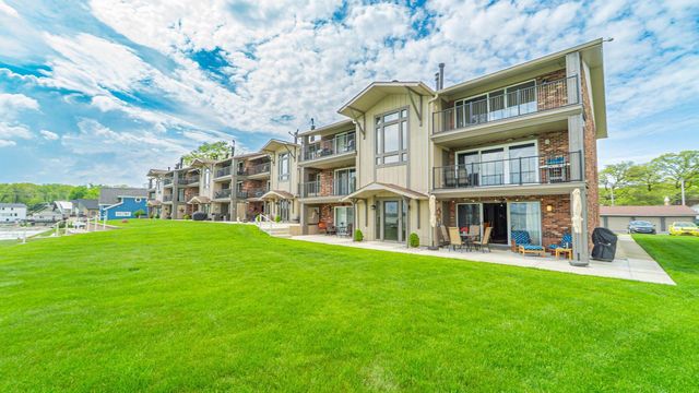 8125 Lake Shore Drive 6, Cedar Lake, IN 46303