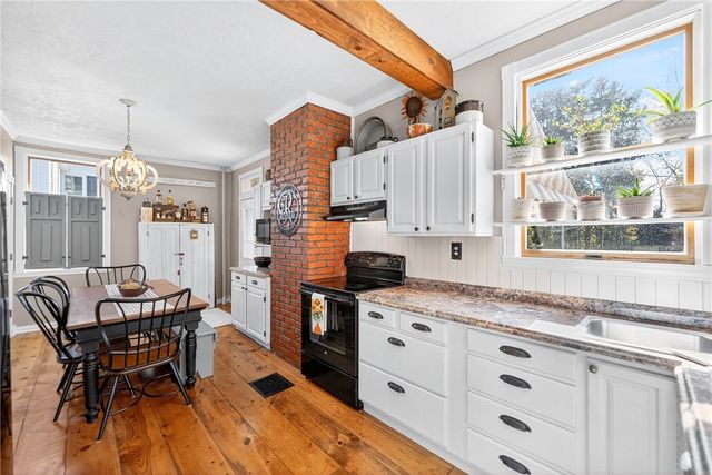 722 8th St., Irwin, PA 15642