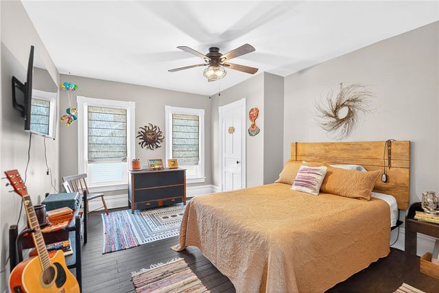 722 8th St., Irwin, PA 15642