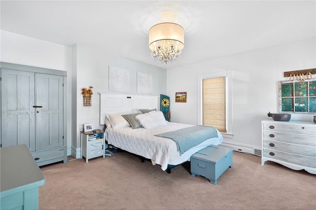 722 8th St., Irwin, PA 15642