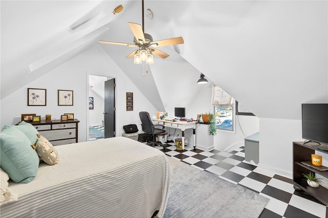 722 8th St., Irwin, PA 15642