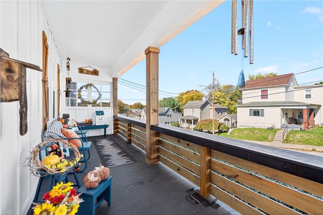 722 8th St., Irwin, PA 15642