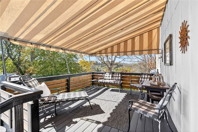 722 8th St., Irwin, PA 15642