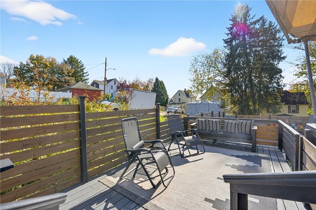 722 8th St., Irwin, PA 15642