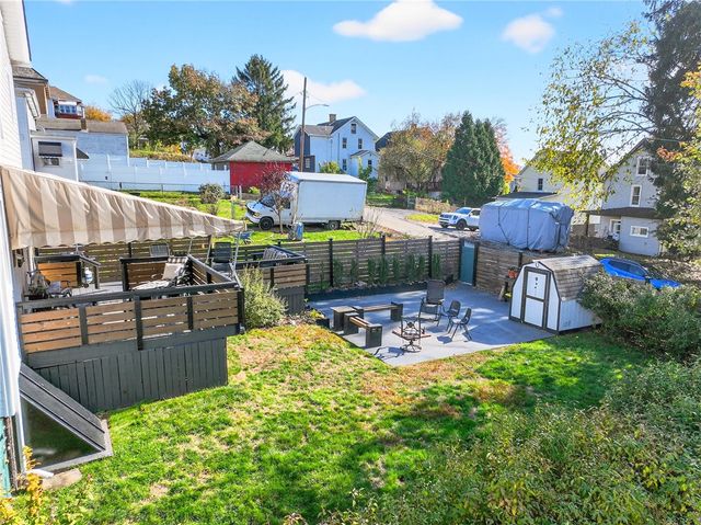 722 8th St., Irwin, PA 15642