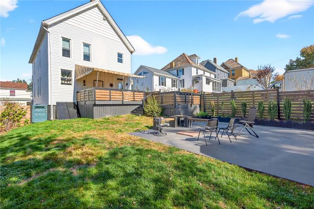 722 8th St., Irwin, PA 15642