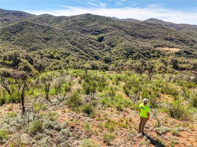 1 Decker Canyon Road, Rancho Mission Viejo, CA 92530