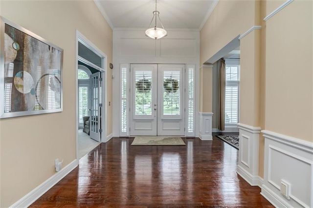 5002 W 143rd Terrace, Leawood, KS 66224
