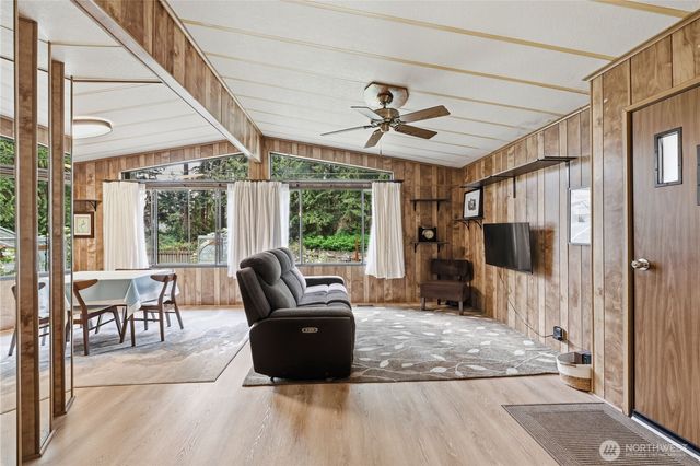 71 E Moore Street, Port Hadlock, WA 98339